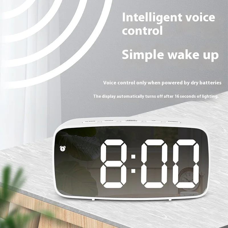 Despertador Espejo LED: Brillo y Elegancia Compactos