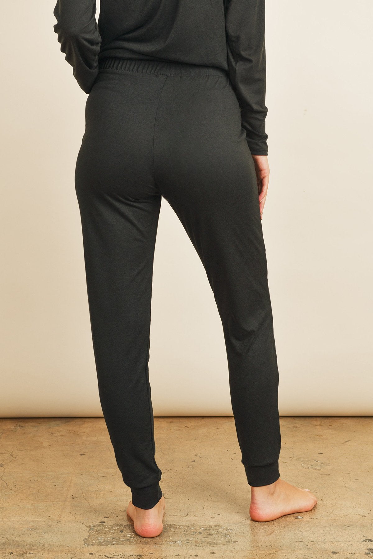 Conjunto Top y Jogger Sólido con Auto-Ajuste