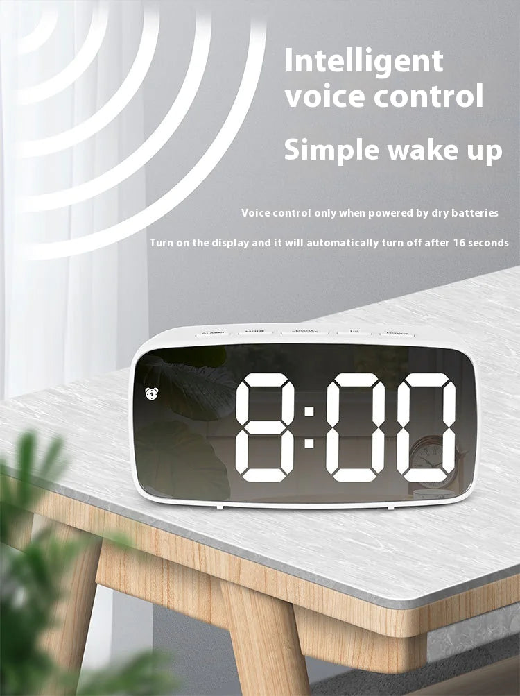 Despertador Espejo LED: Brillo y Elegancia Compactos