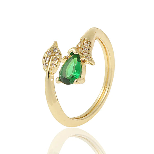 ZircoGold: Anillo Brillante en Oro Plateado